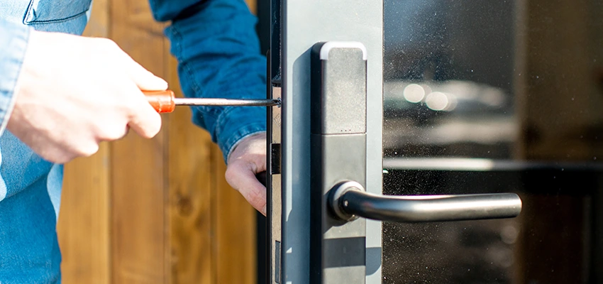 Aluminium Door Lock Replacement in Sunnyslope, California